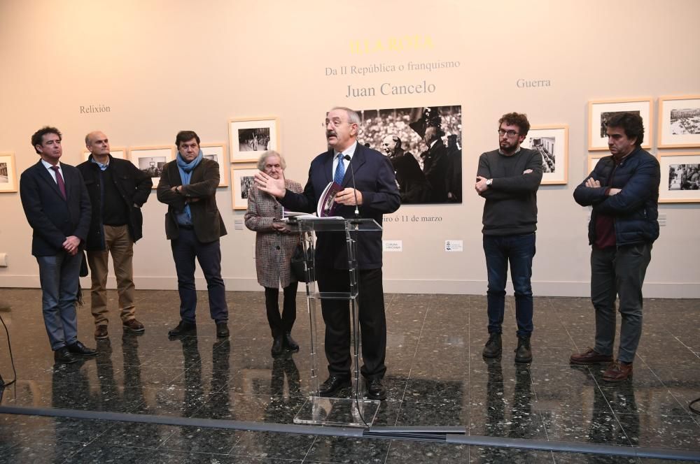 El Consello da Cultura Galega reúne una selección de fotografías de Juan Cancelo, pionero del fotoperiodismo en Galicia.