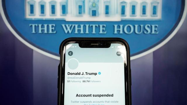 Captura de la cuenta de Twitter de Trump suspendida.