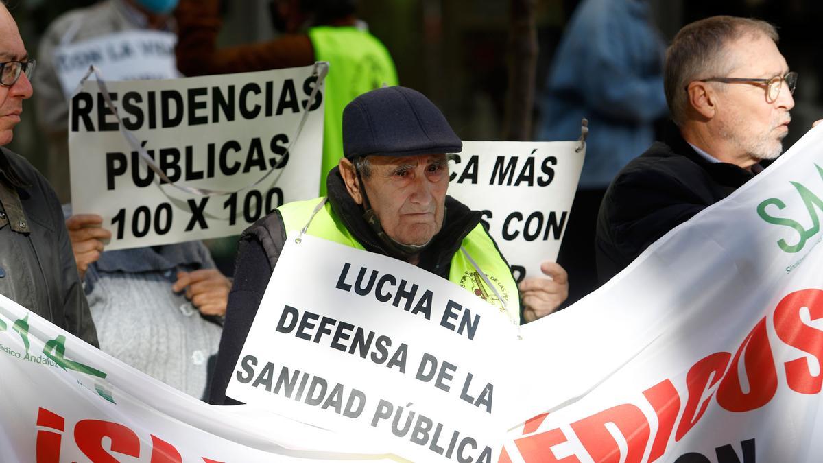 Protesta en defensa de la Atención Primaria en la sanidad pública