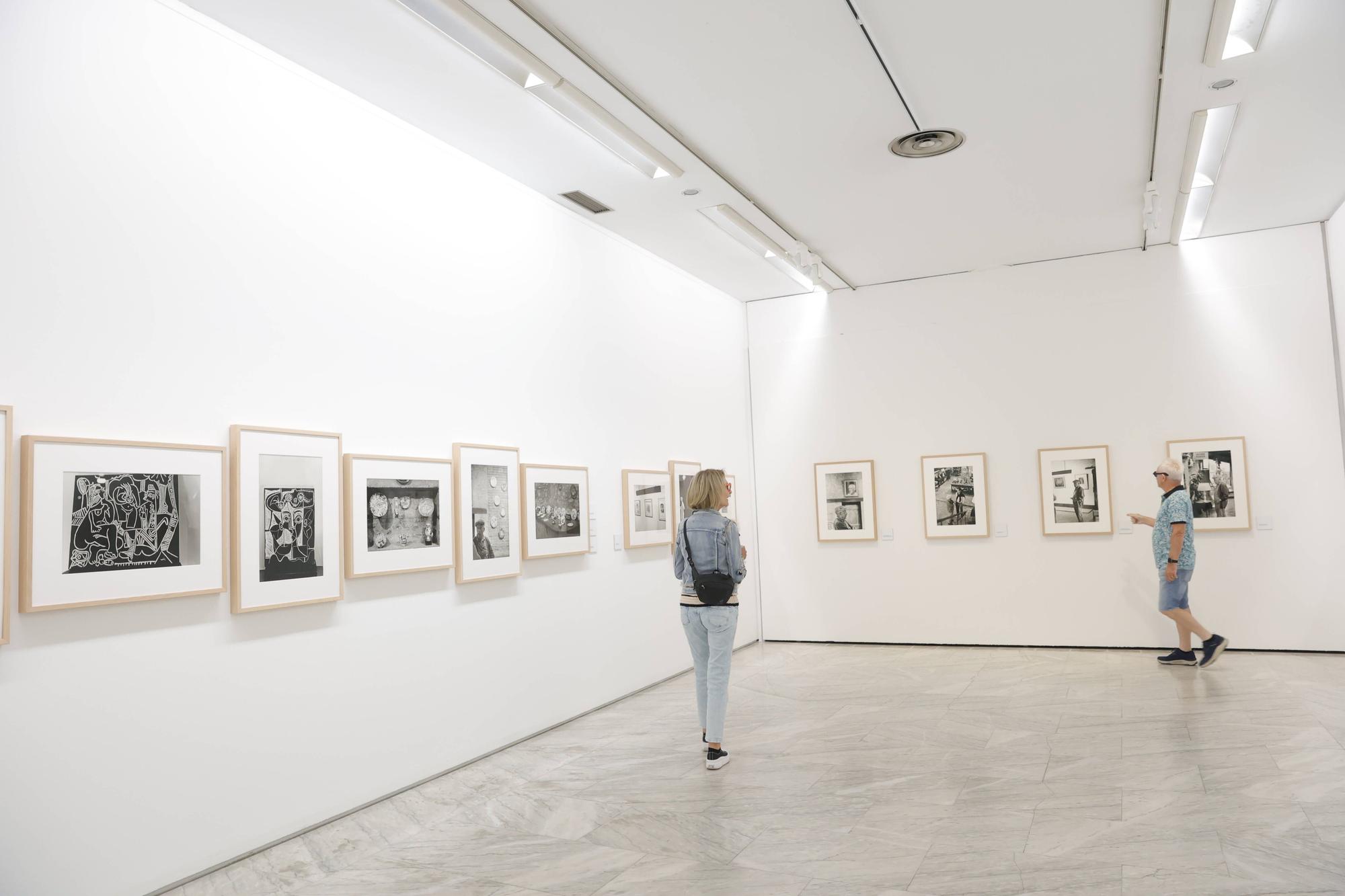 El Museo de Bellas Artes muestra una gran colección fotográfica de Picasso, obra documental de Antonio Cores