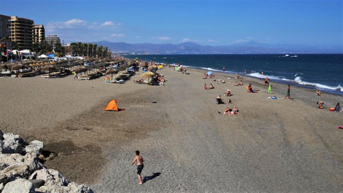 Playas andaluzas pueden retroceder hasta 46 metros en 2100, alerta el Gobierno
