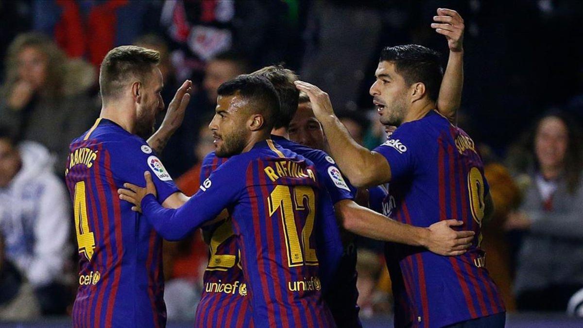 El Barça se adelantó en el marcador, pero acabó sufriendo ante un Rayo crecido