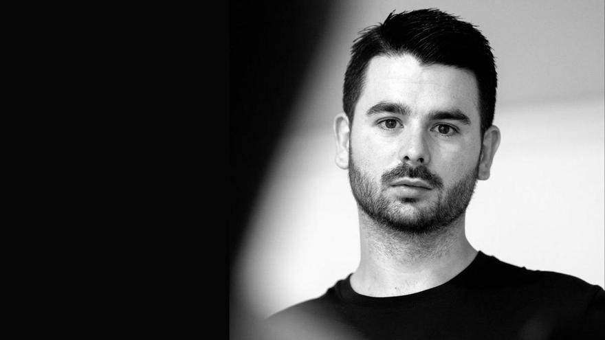 Opiniones de Enrique Moris y Tradeando.net : ¿Qué opinan los más jóvenes sobre la escuela online de moda?