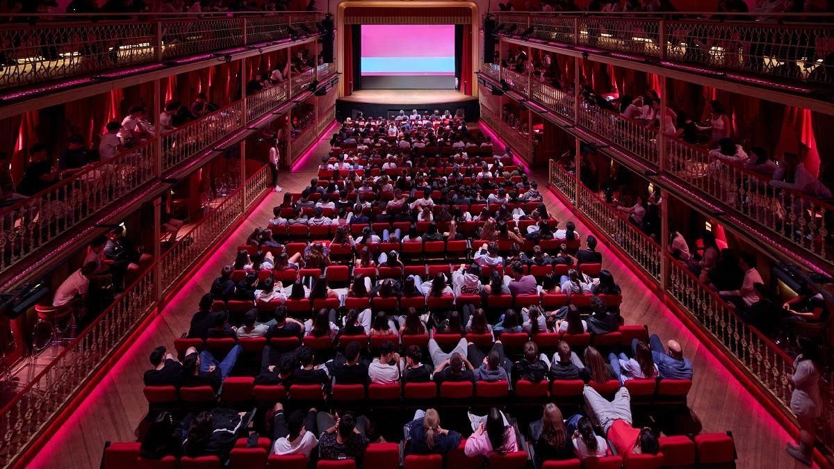 Espectáculos musicales, grandes voces y experiencias participativas para toda la familia en el Teatro Pereyra Ibiza.