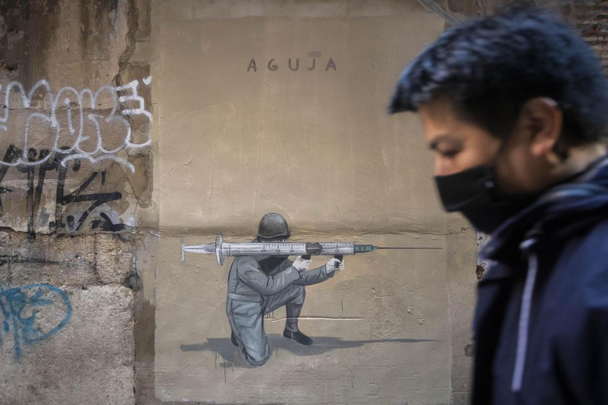 Uno de los últimos murales de Escif sobre el coronavirus en València.