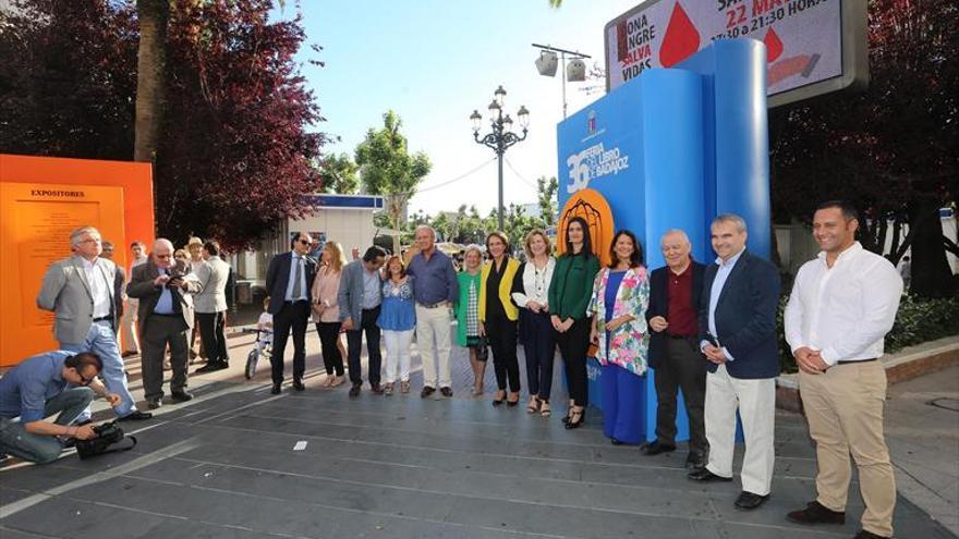 La feria del libro de Badajoz abre sus puertas al público con 36 expositores