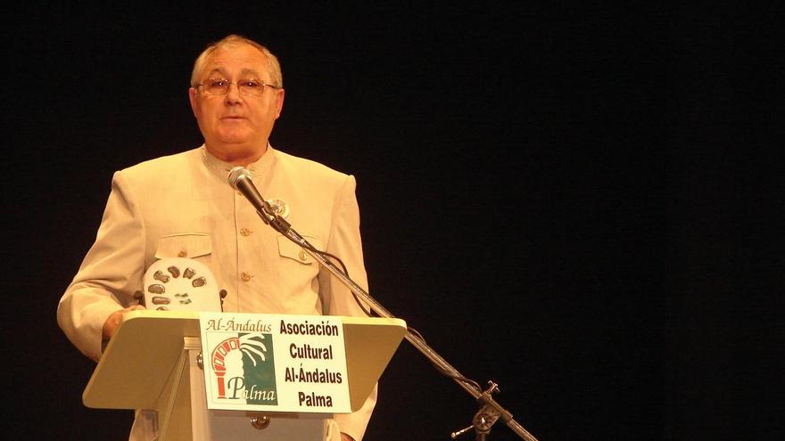 Santiago Morales Pérez, cuando fue distinguido como Palmeño en el Exterior por la Asociación Cultural Al Ándalus.