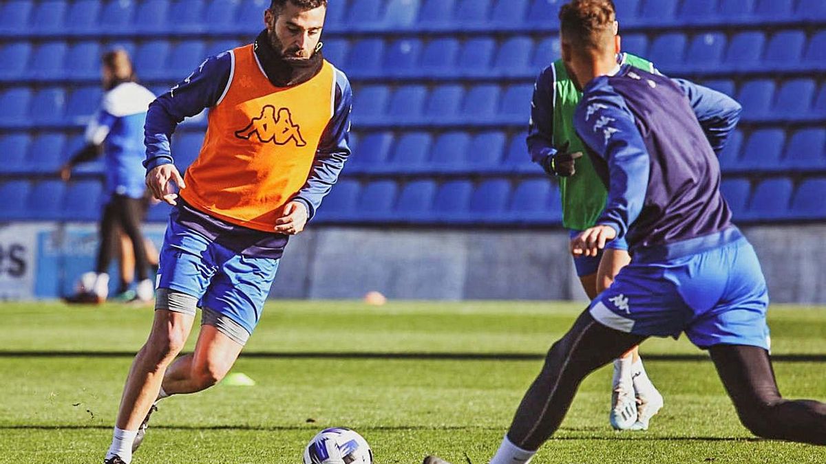 Benja Martínez, en un entrenamiento reciente en el Rico Pérez. | HCF