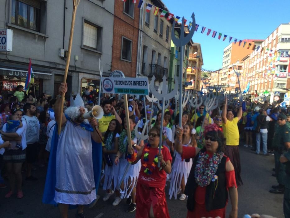 Ambiente en el 80 Descenso Internacional del Sella