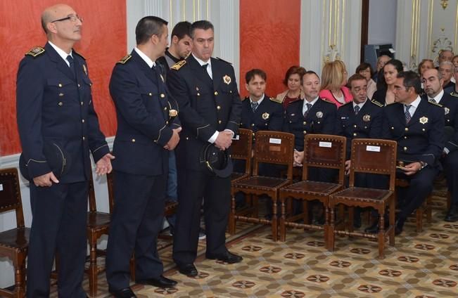 BOMBEROS HONORES DISTINCIONES