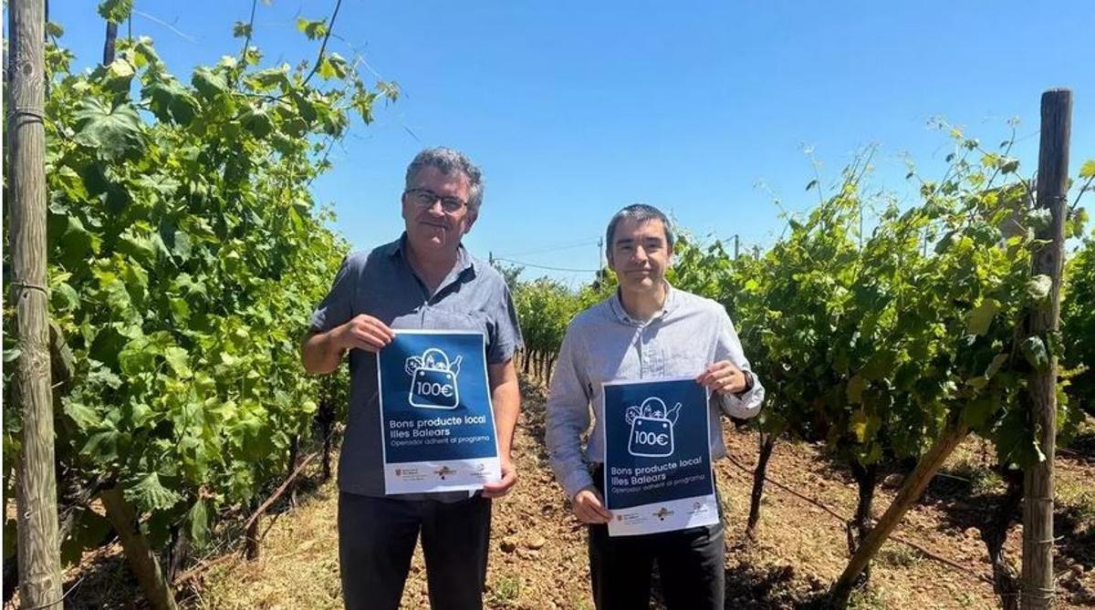 Der balearische Landwirtschaftsminister Joan Simonet mit seinem Generaldirektor Joan Llabrés bei der Vorstellung der Kampagne