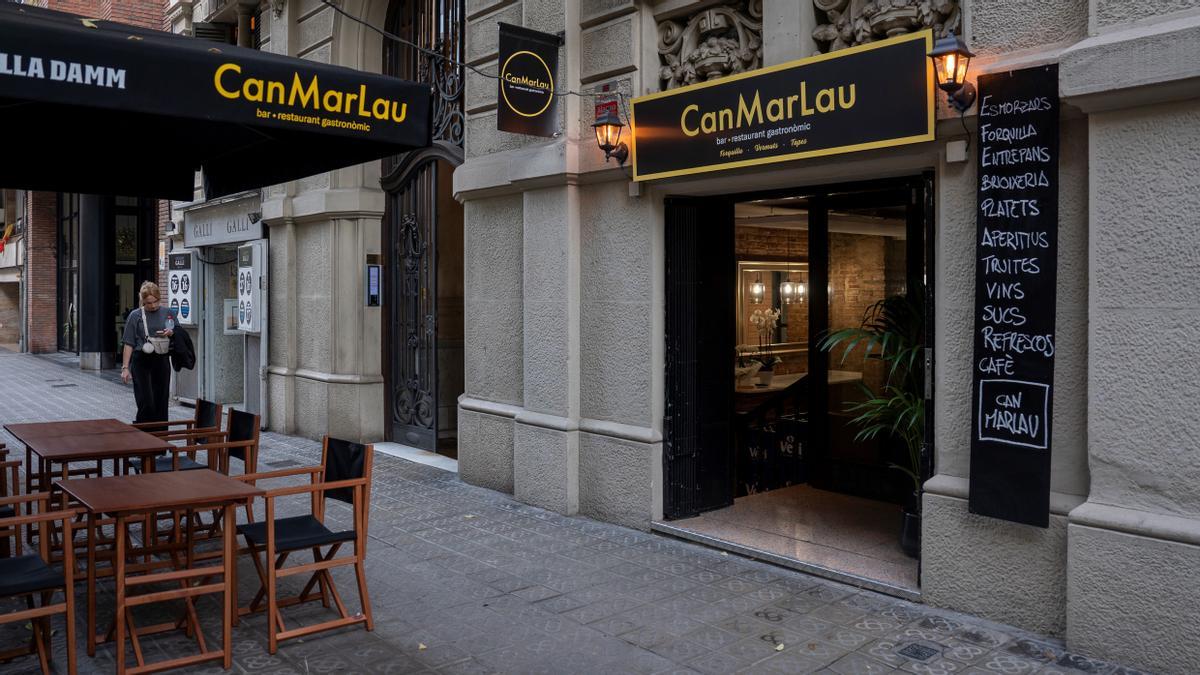 La terraza y entrada de Can Marlau, en Barcelona