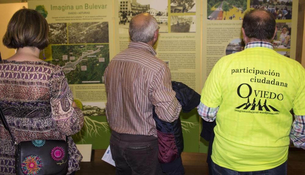 Marcha e inauguración de la exposición de Trazados