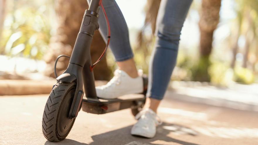 2.000 euros de multa por conducir drogado un patinete a 50 km/hora en Zaragoza