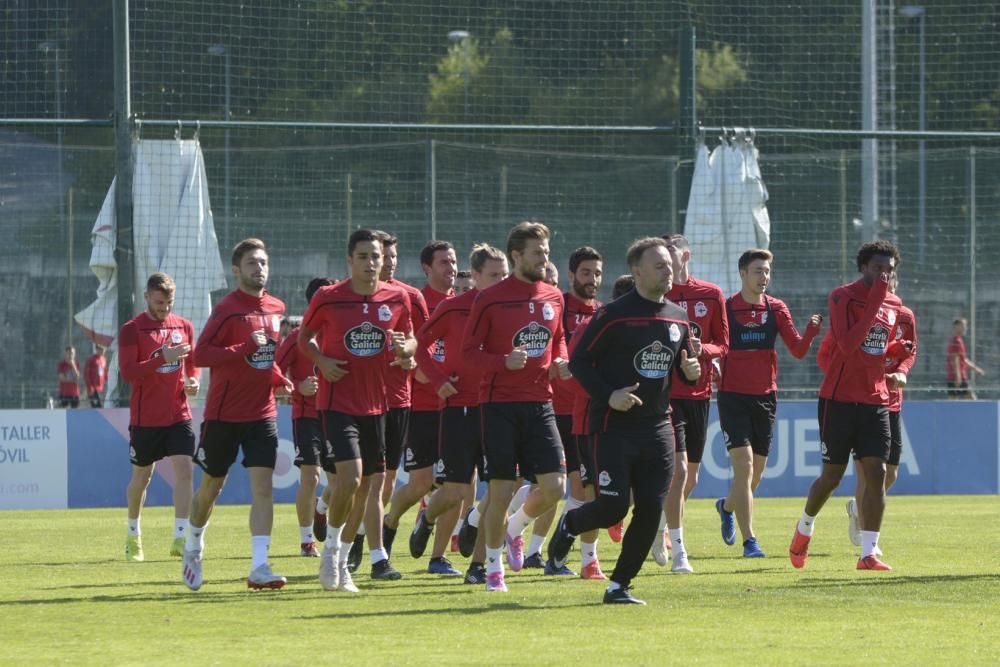 El entrenador del Deportivo, José Luis Martí, destacó que mañana al Zaragoza deberán "quitarle el balón" para tener posibilidades de regresar con una victoria de La Romareda.