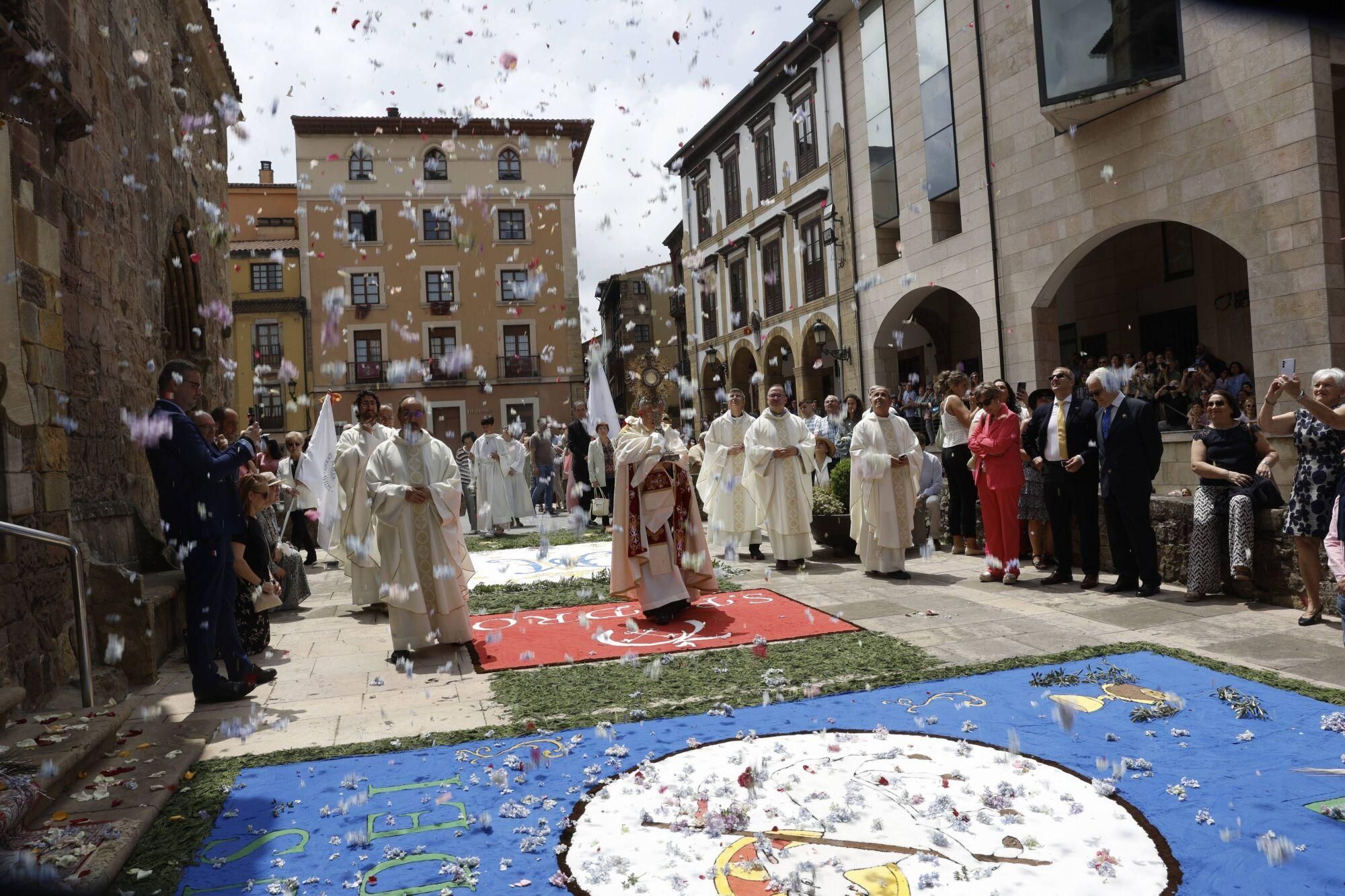 En imágenes: Así fue la celebración del Corpus Christi en Avilés