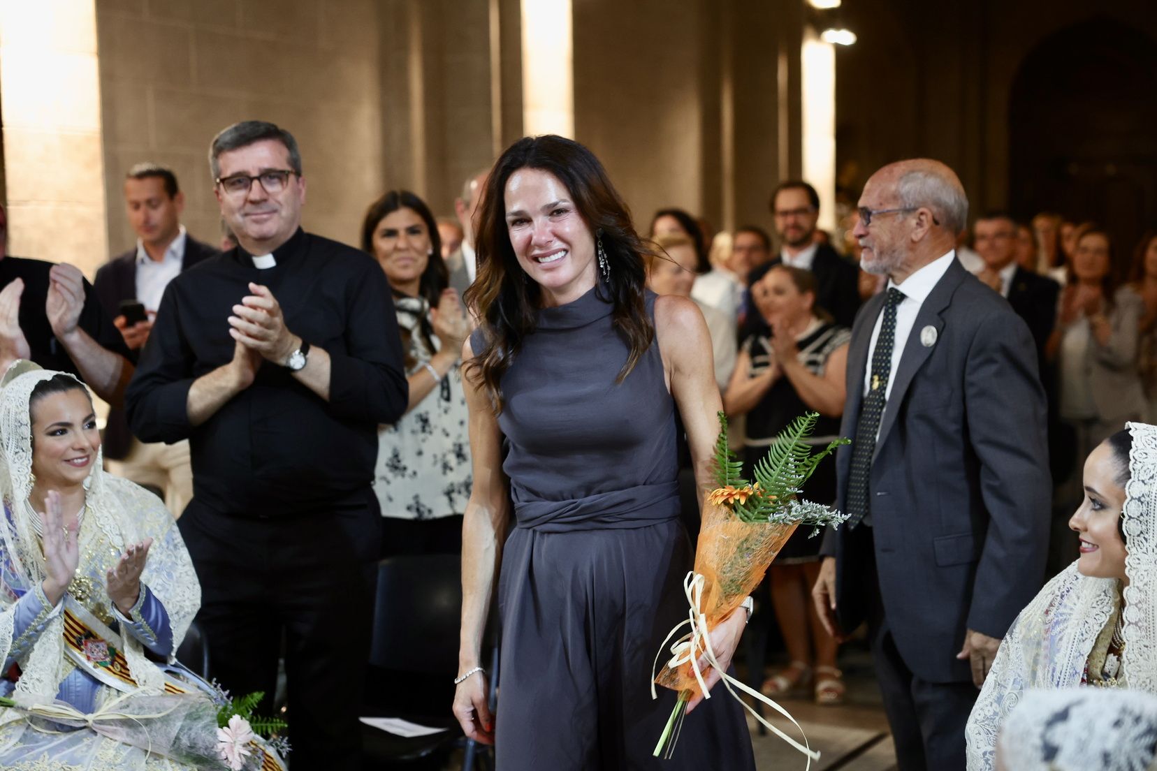 Así ha sido el Besamanos de las falleras mayores y cortes de honor 2025