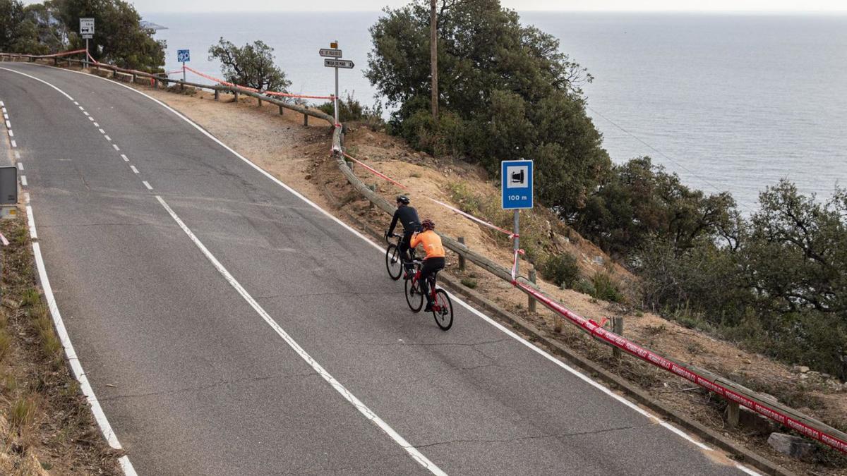 La carretera entre Tossa i Sant Feliu de Guíxols, inclosa en el catàleg.  | DAVID APARICIO