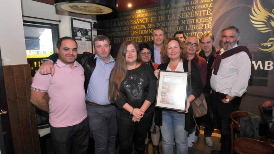 La Tertulia &quot;Malory&quot; entregó su premio a Consuelo Vega