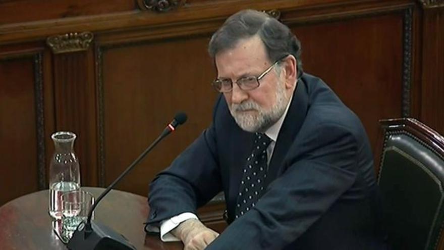 Rajoy reconoce que habló con Urkullu y con Ortuzar