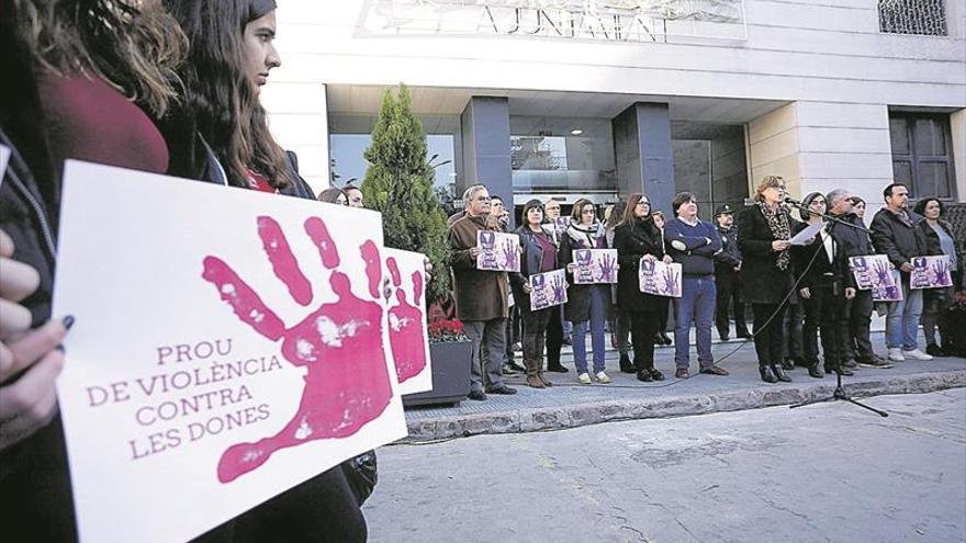 La familia de la menor violada en Burriana pide al Ayuntamiento que no sea acusación