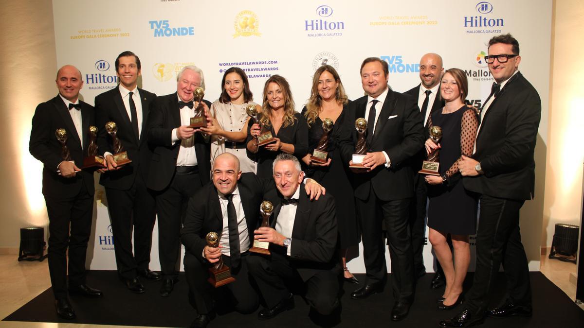 Foto de grupo de los premiados en los World Travel Awards 2022, en el hotel Hilton Mallorca Galatzó, el pasado sábado.