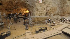 amadridejos11261850 yacimiento del abric roman   campa a de excavaciones de agos200709110646