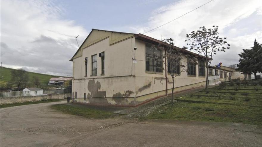 La parcela del Madruelo de Cáceres se destinaría a aparcamiento si el edificio es irrecuperable