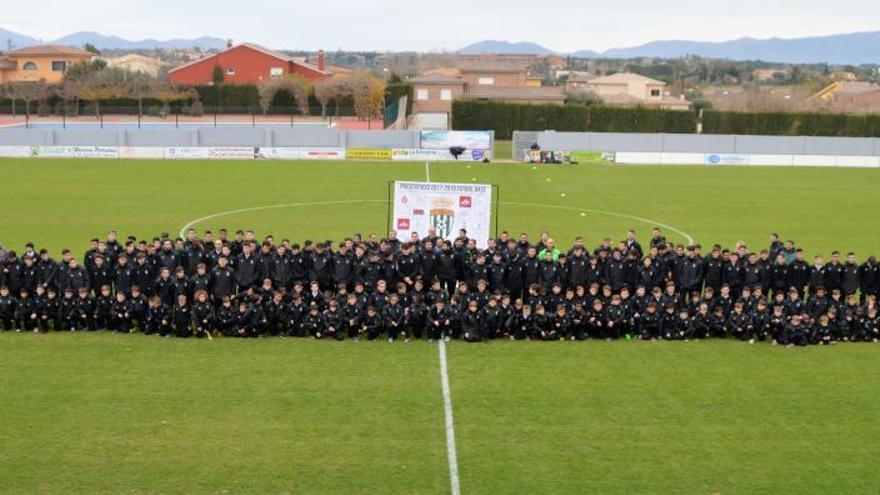 El Peralada posarà gespa artificial al camp annex i rebrà el Campus Girona-City