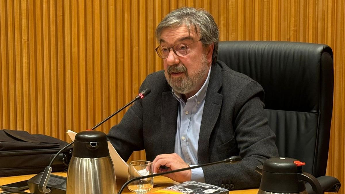 El periodista e historiador Miguel Ángel Villena.