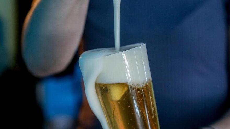 Cáritas atiende en Tenerife a más de 200 personas con trastornos por consumo de alcohol