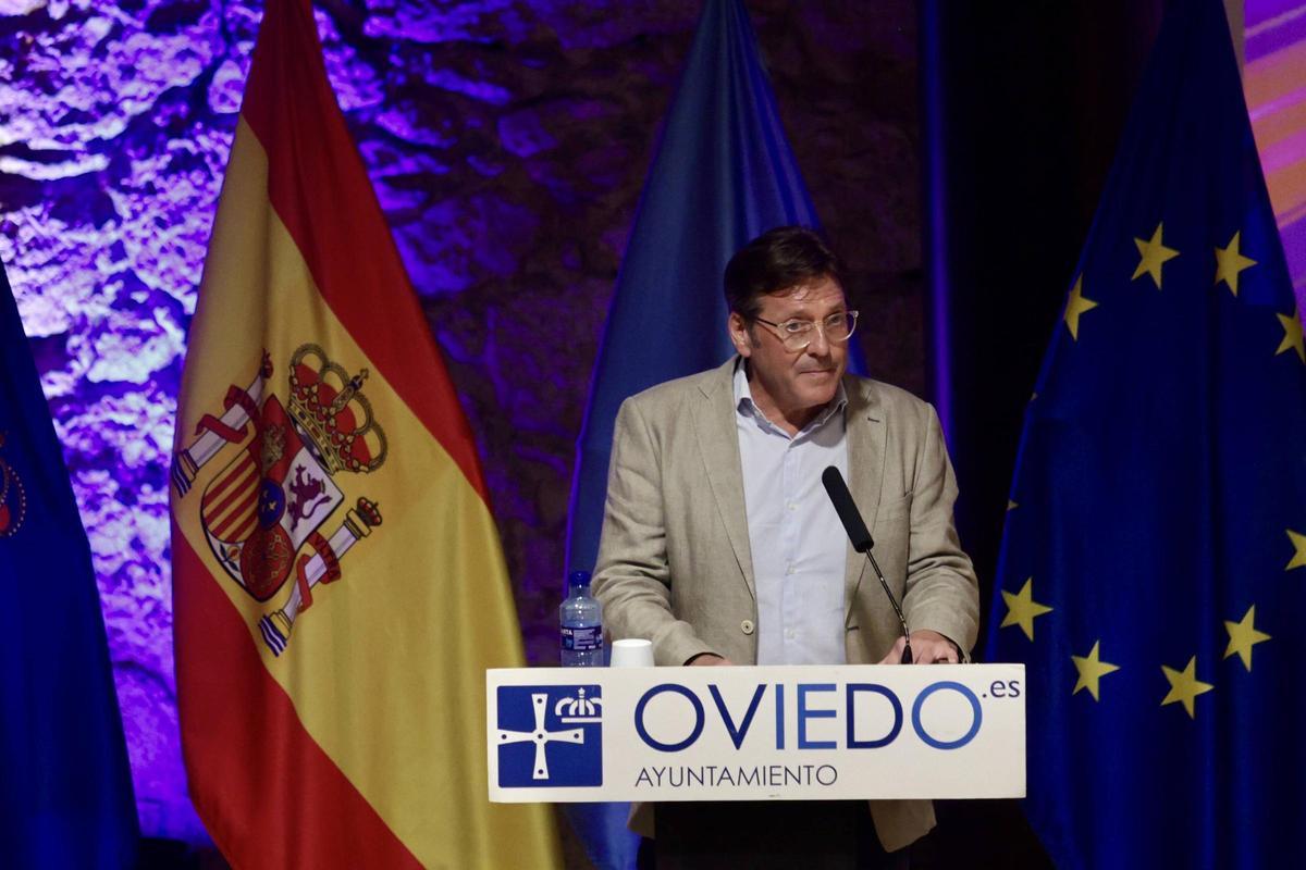 EN IMÁGENES: La familia del balonmano asturiano saca músculo en una multitudinaria gala