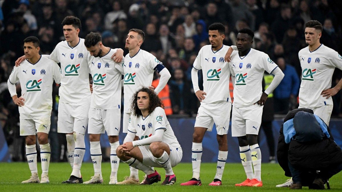 Jugadores del Marsella durante la tanda de penaltis