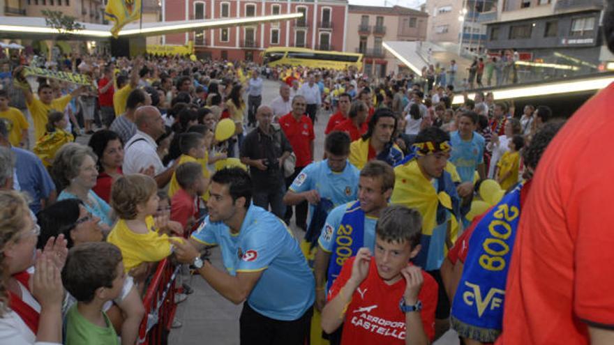 Más de 3.000 personas celebran el ascenso del filial del Villarreal