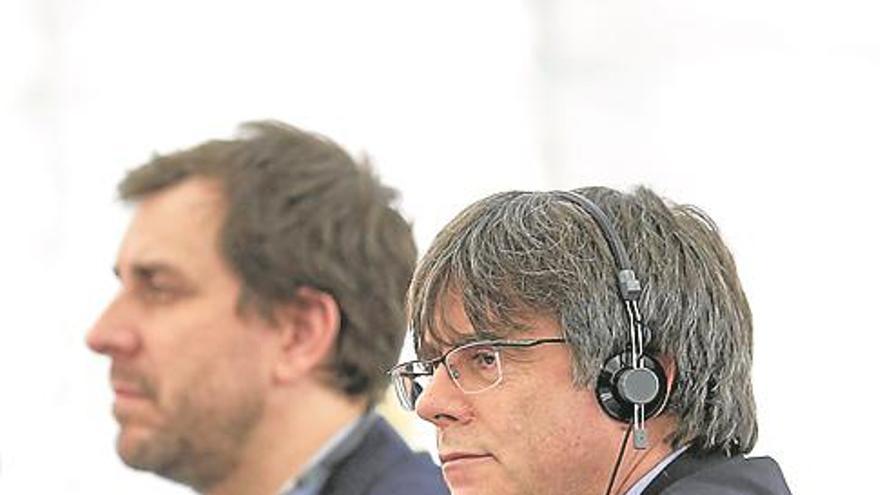 Puigdemont reta a Sánchez en su estreno en Estrasburgo