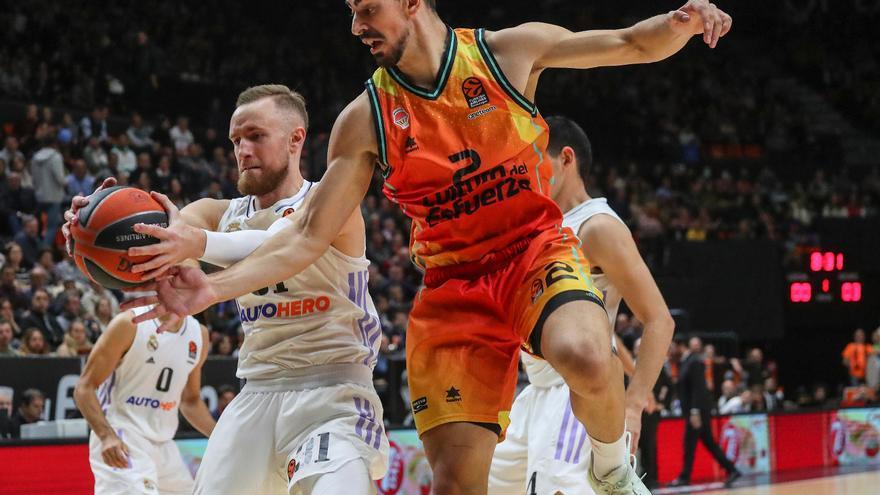 El Valencia Basket sin los puntos de Chris Jones no puede con el Real Madrid (73-80)