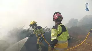 Última hora del incendio de Tírig: mañana clave antes de las tormentas y el fuerte viento que podrían complicar la extinción