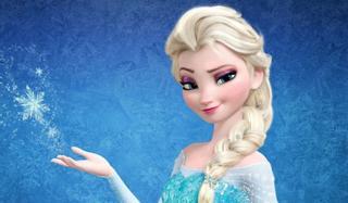 Un padre se disfraza junto a su hijo y protagonizan un baile de Frozen viral