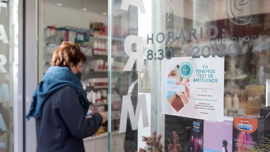 Ende Juni soll die Maskenpflicht in Krankenhäusern, Altenheimen und Apotheken auf Mallorca fallen