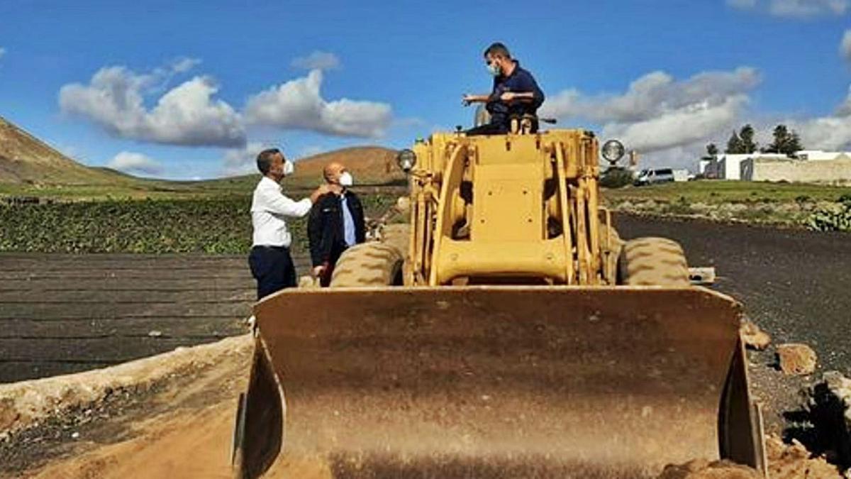 San Bartolomé mejora caminos tras las lluvias | A.S.