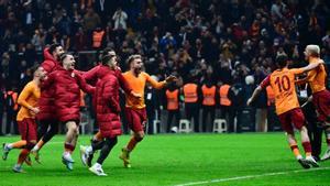 Jugadores del Galatasaray celebrando un gol