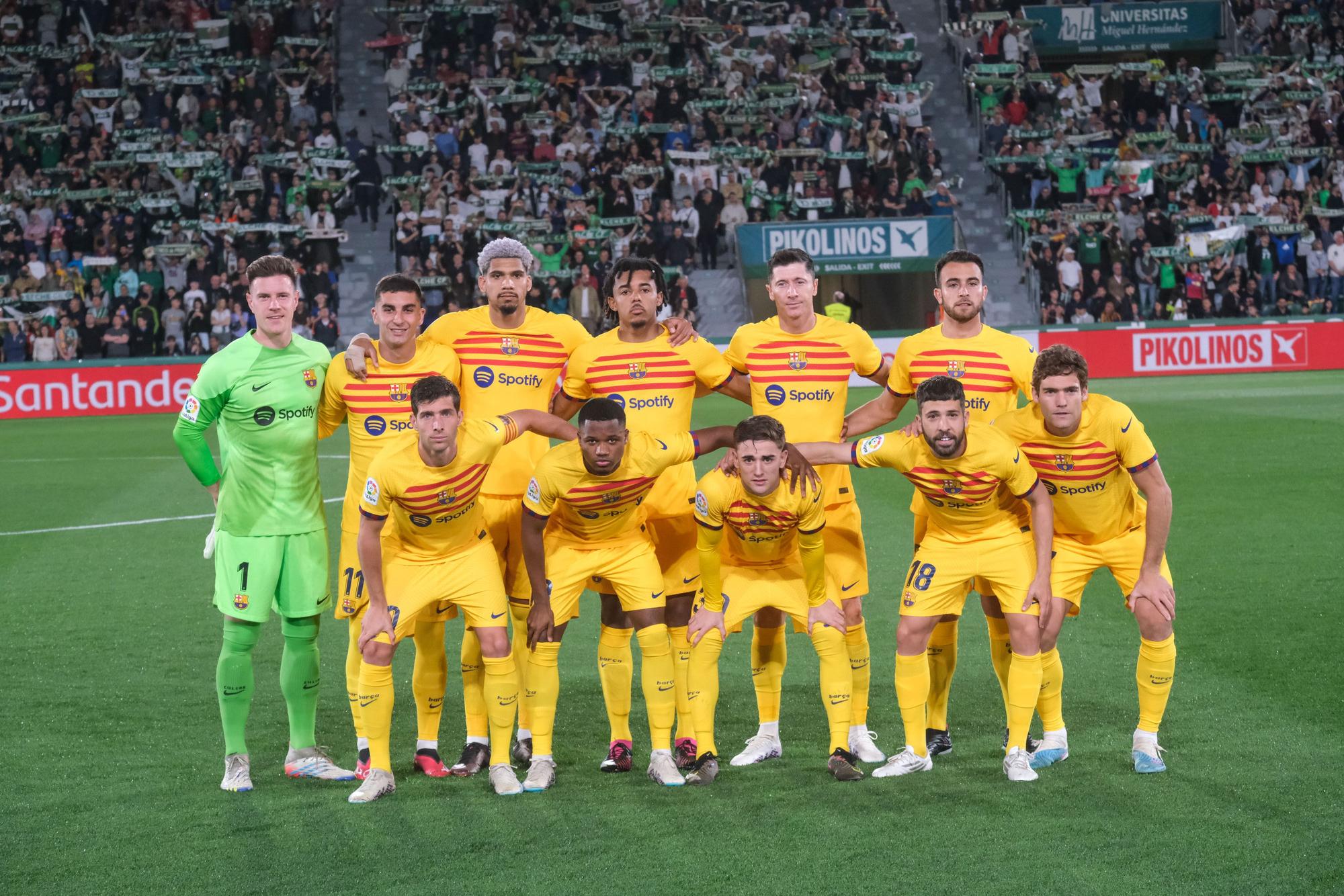 Así se ha vivido el Elche - Barça en el Martínez Valero