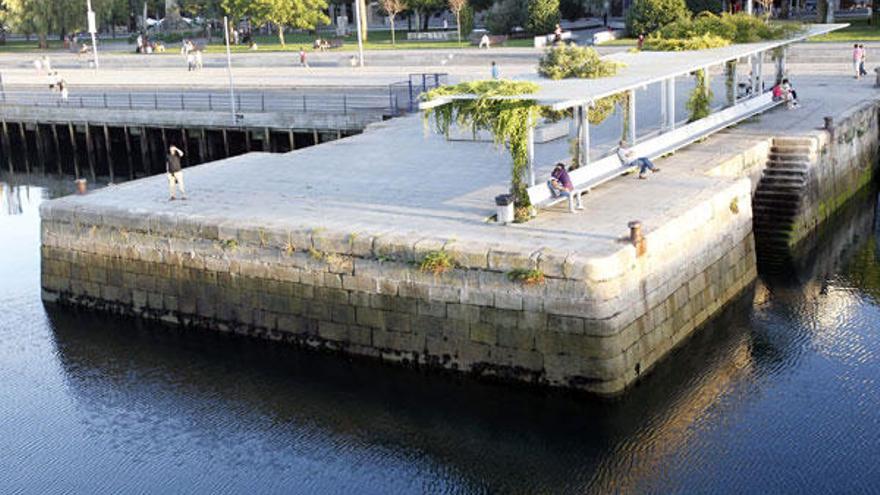 Lugar donde cayó al mar el joven vigués de 21 años.