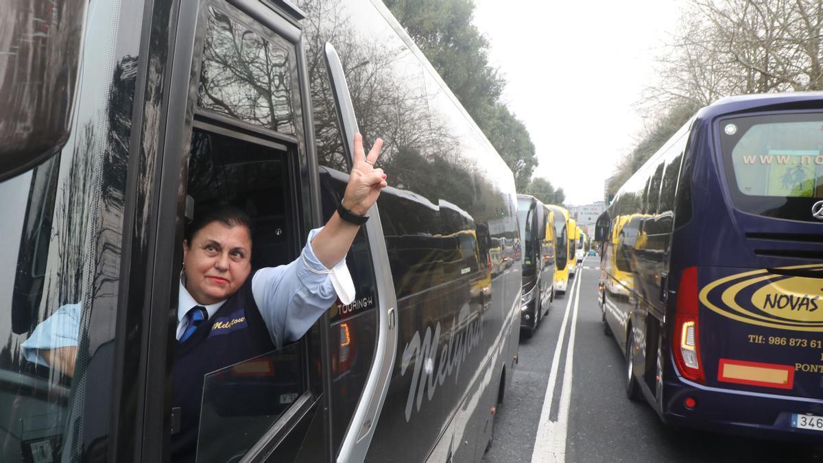El conductor de un autobús escolar, en una imagen de archivo.