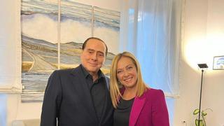 Meloni y Berlusconi aparcan sus diferencias para iniciar la formación de Gobierno