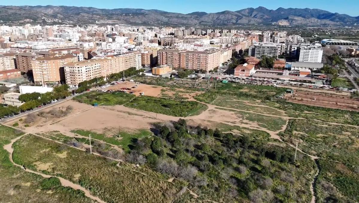 Terrenos en los que se ubicará el futuro Censal Park de Castelló.