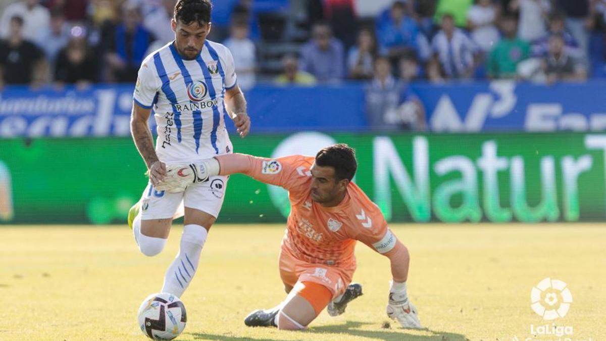 Manolo Reina, durante el partido en Butarque frente al Leganés de este pasado curso.