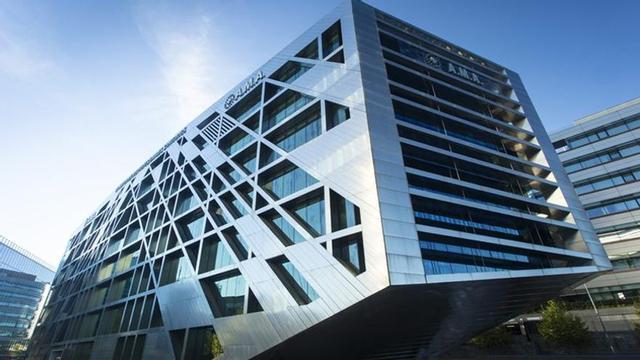 Edificio de A. M. A. Seguros. |  Cedida