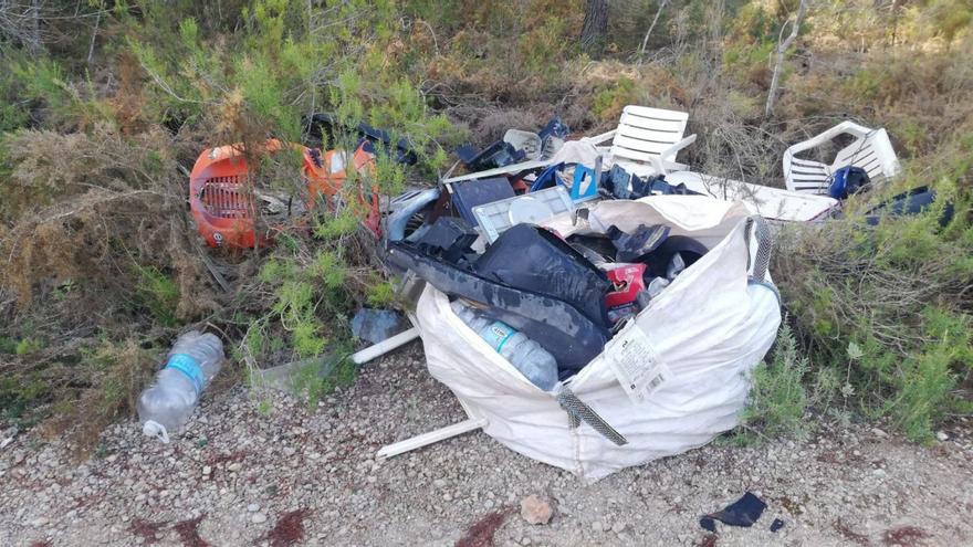 Fin de temporada: cuando la basura acaba en el bosque | J.M.L.R.