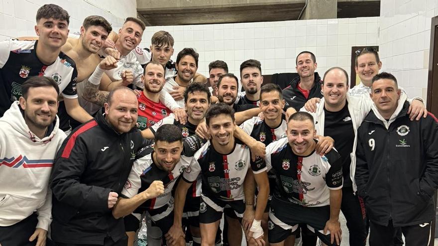 El Grupo López Bolaños, tras su triunfo.